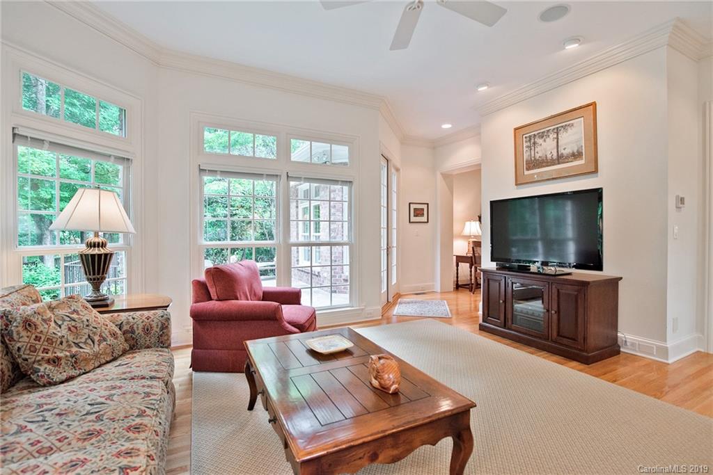 2714 Chessel Place Charlotte NC 28226