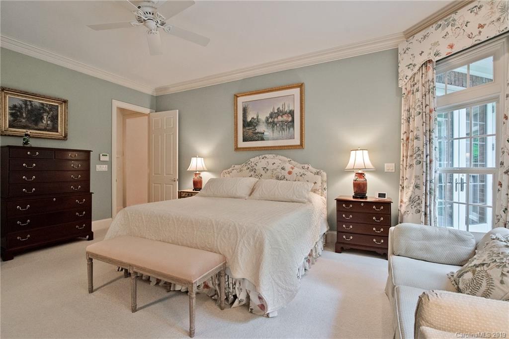 2714 Chessel Place Charlotte NC 28226