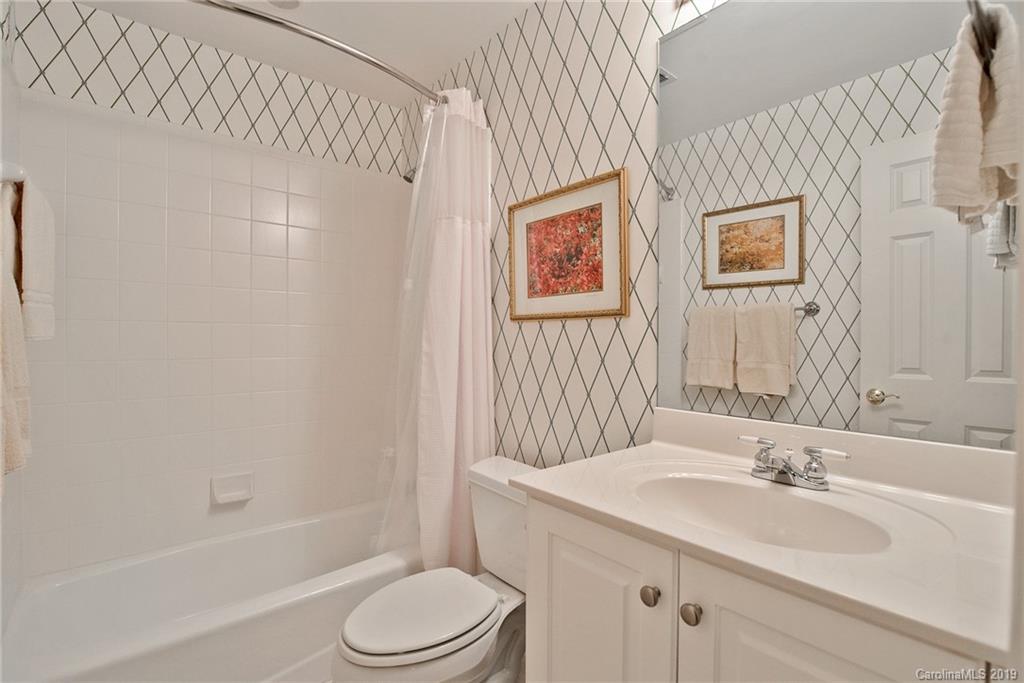 2714 Chessel Place Charlotte NC 28226