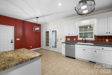 166 Jay Bird Drive Sylva NC 28779