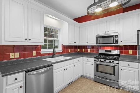 166 Jay Bird Drive Sylva NC 28779