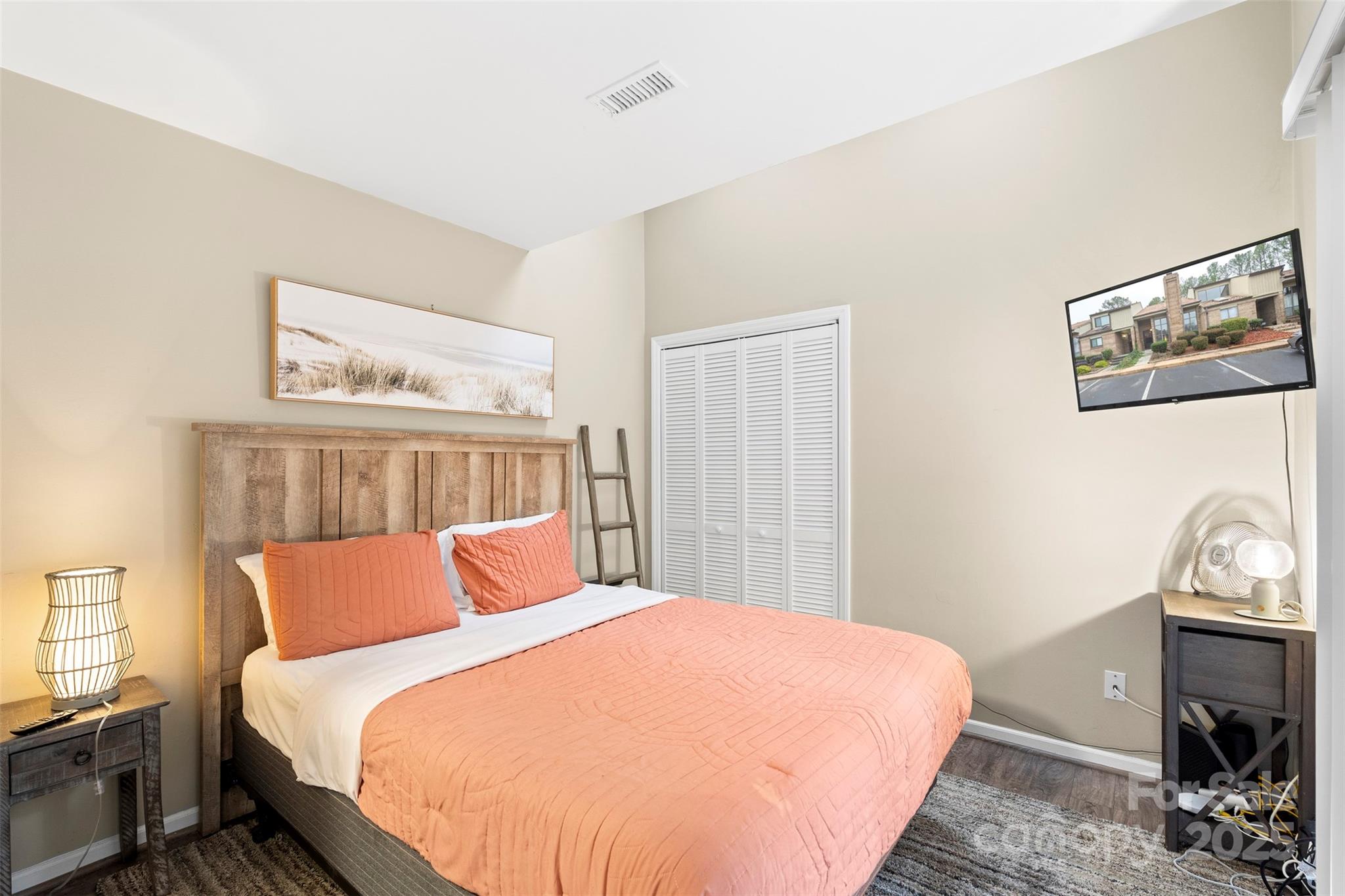 8039 Charter Oak Lane Charlotte NC 28226