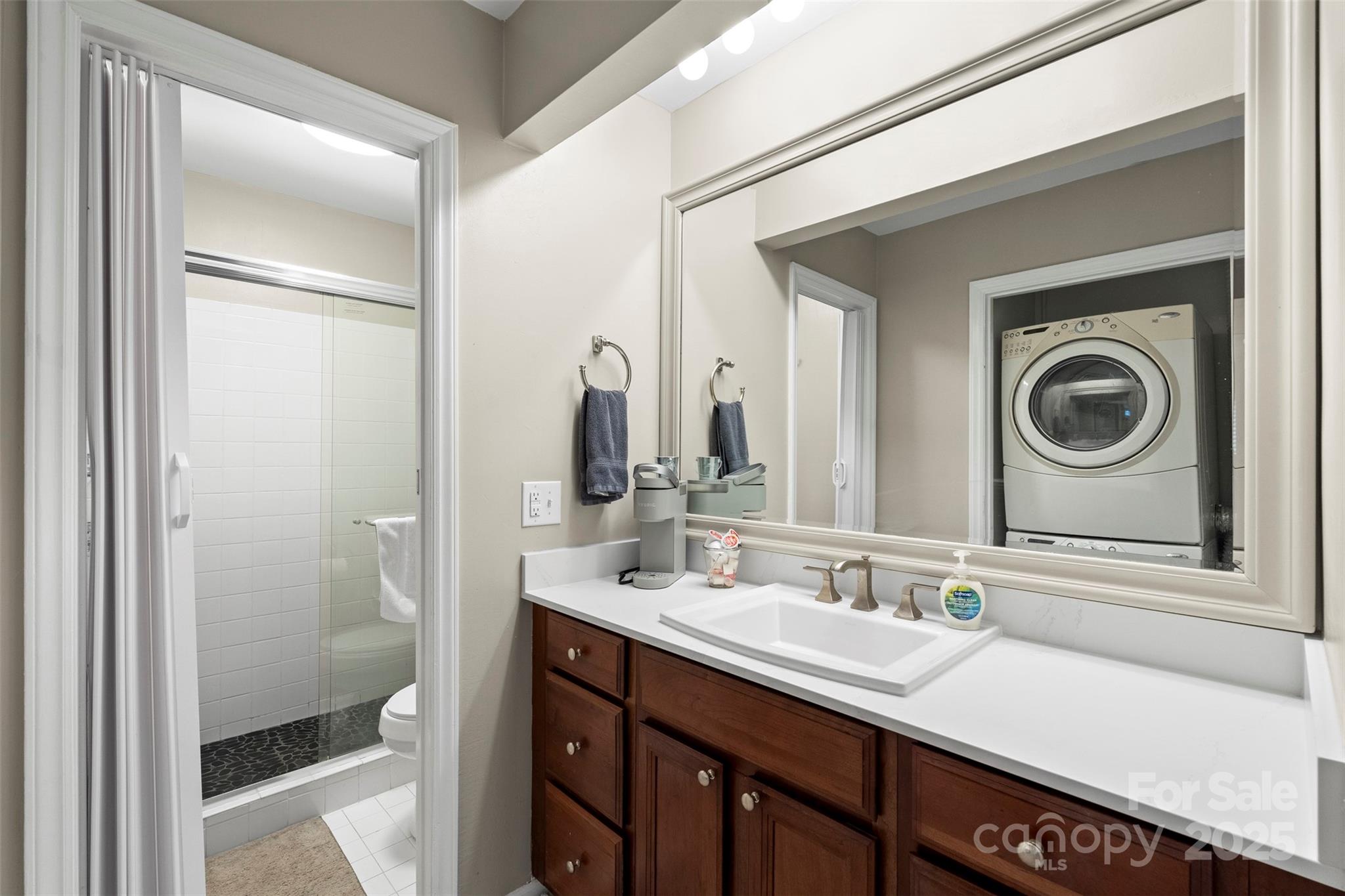 8039 Charter Oak Lane Charlotte NC 28226