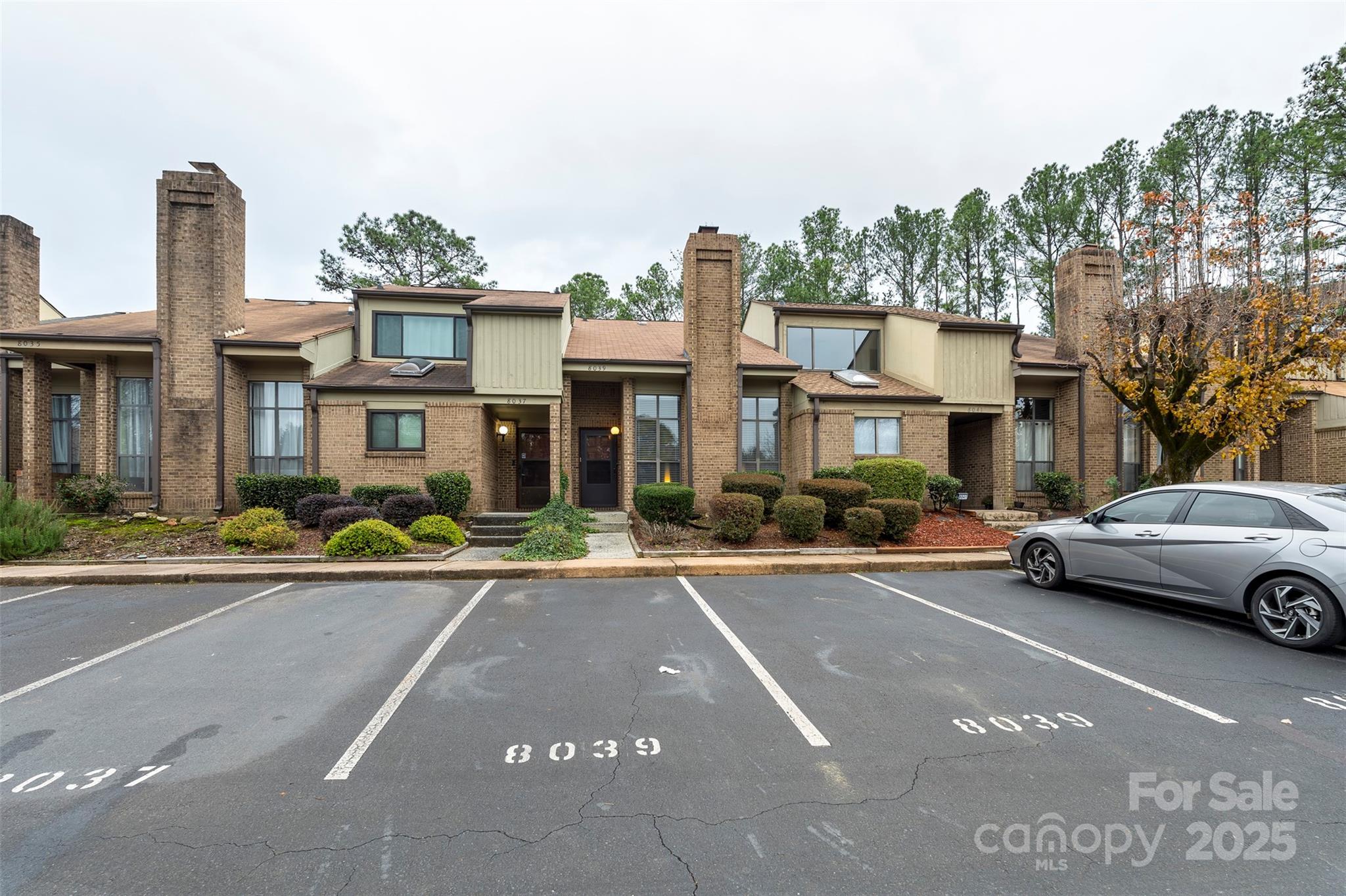 8039 Charter Oak Lane Charlotte NC 28226