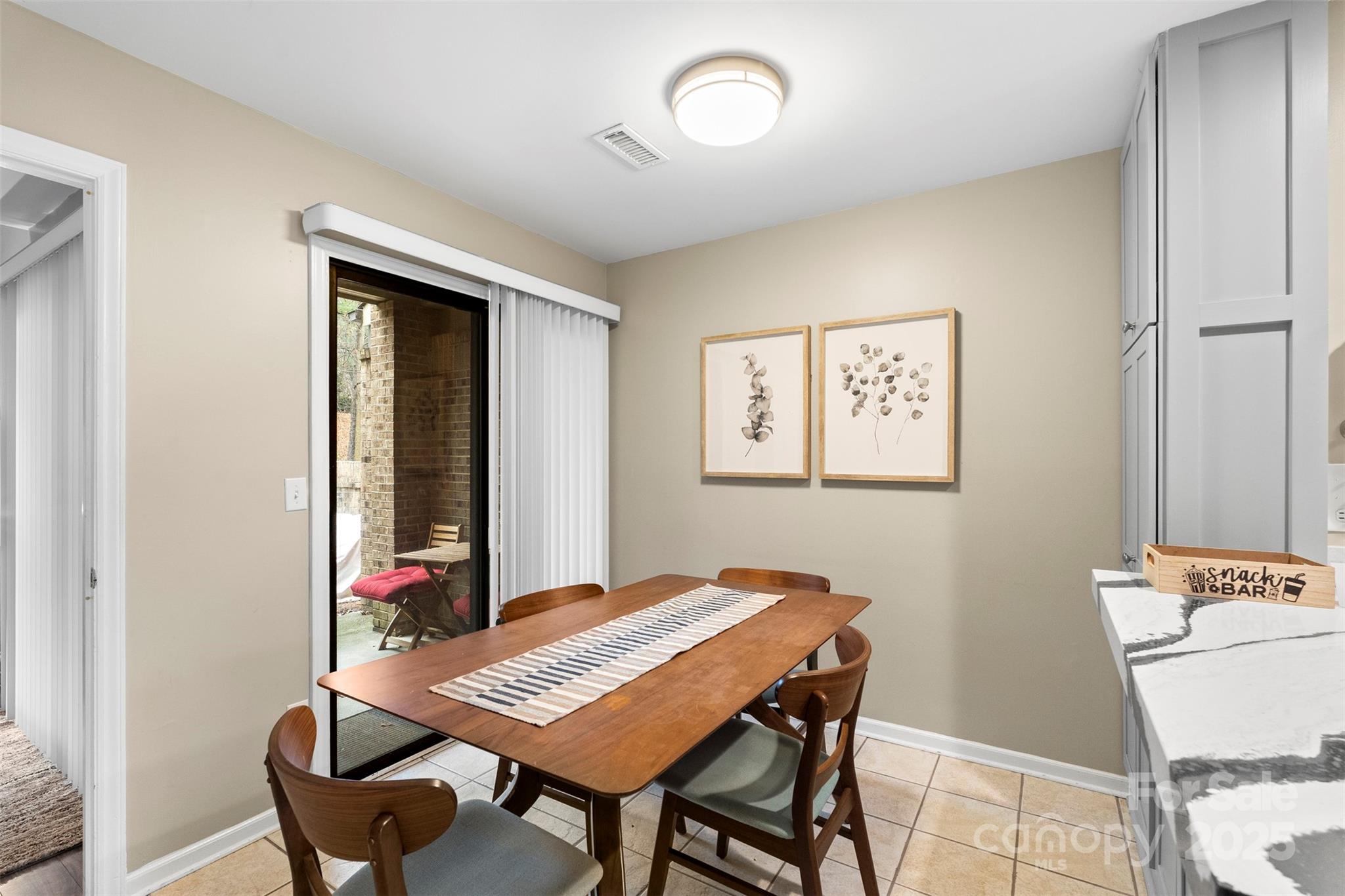 8039 Charter Oak Lane Charlotte NC 28226