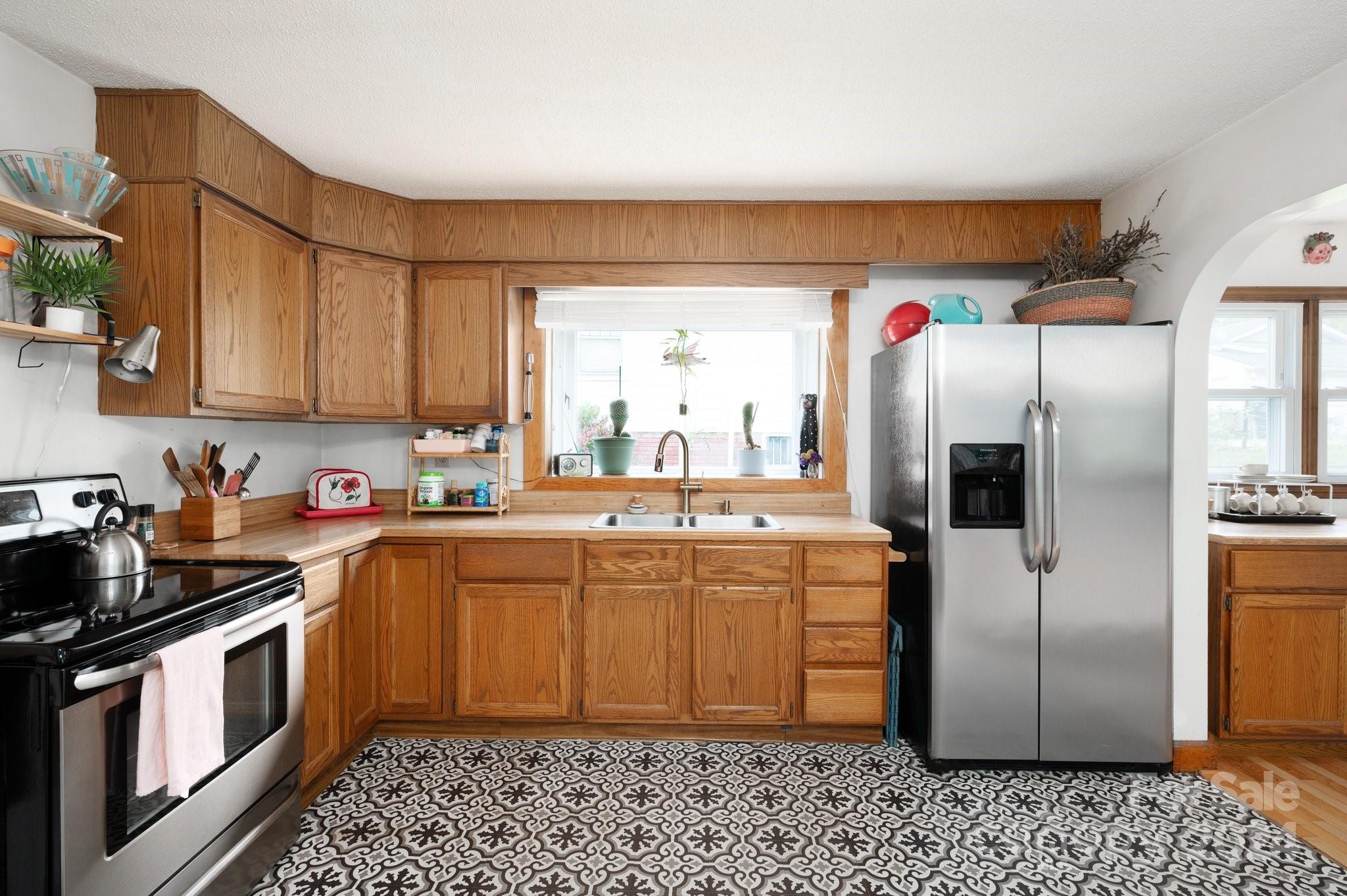 186 Vermont Avenue Asheville NC 28806