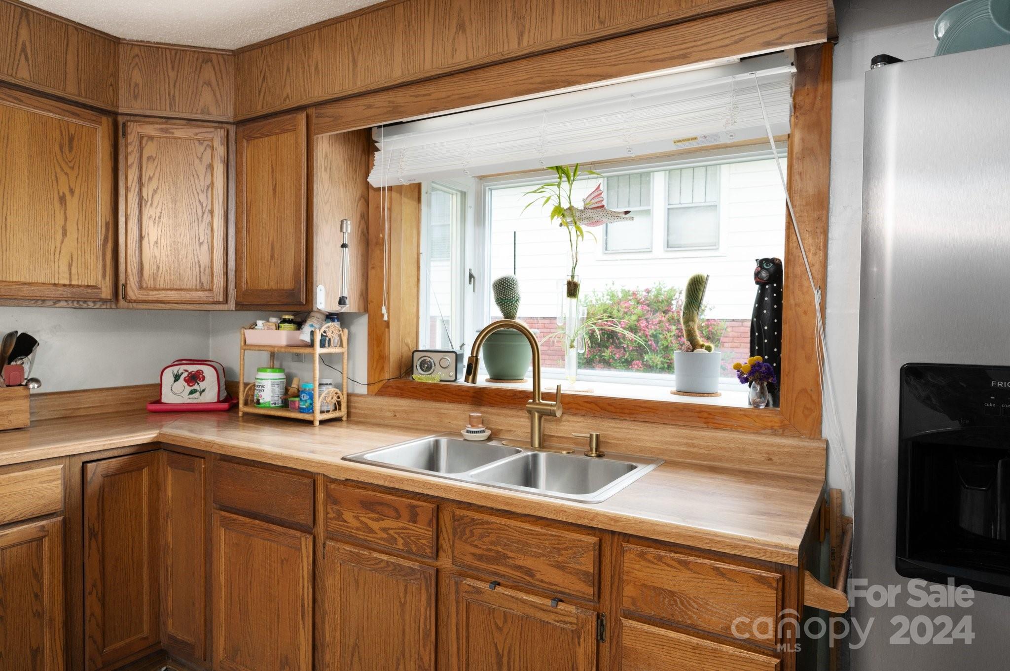 186 Vermont Avenue Asheville NC 28806