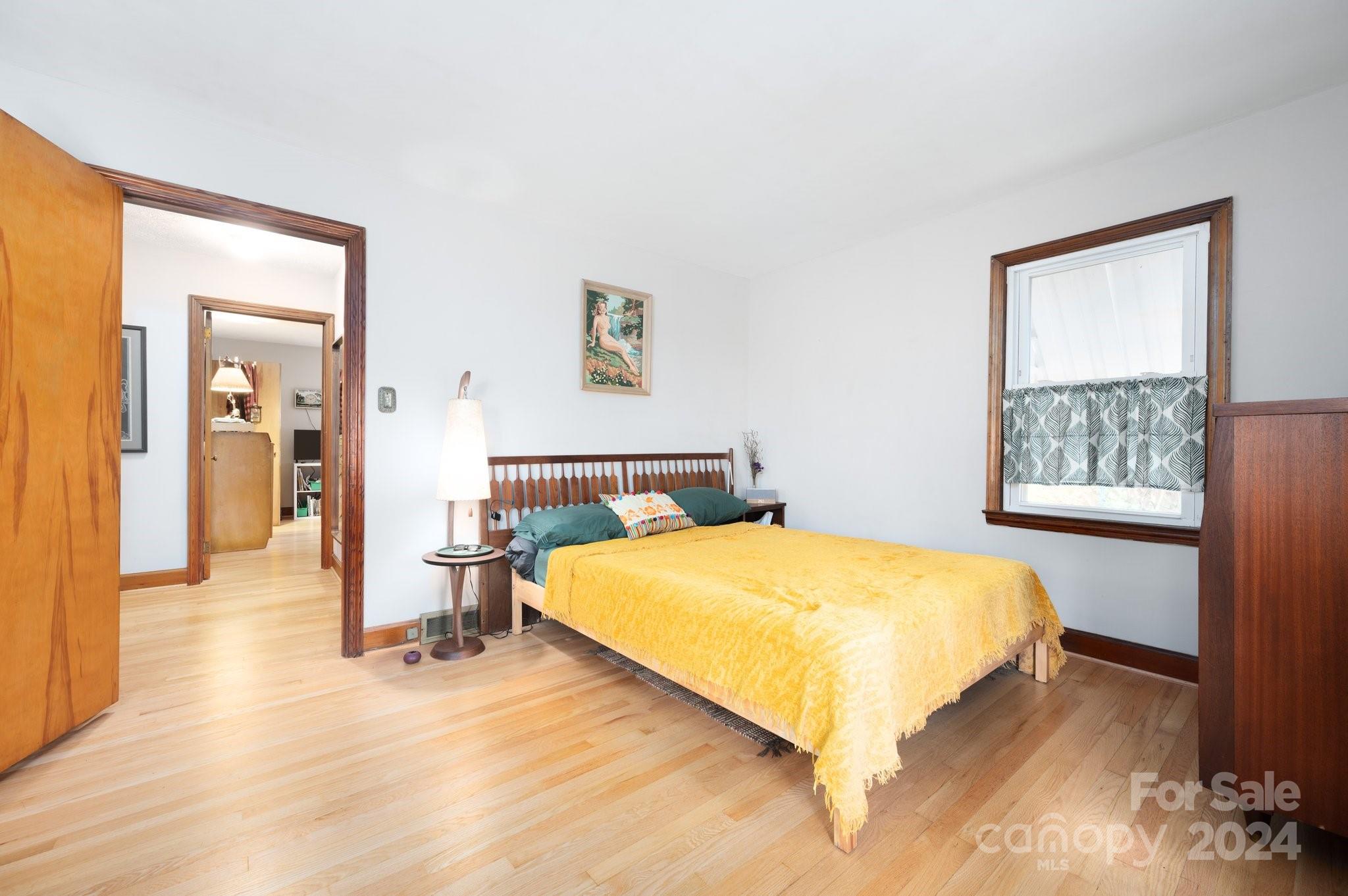 186 Vermont Avenue Asheville NC 28806