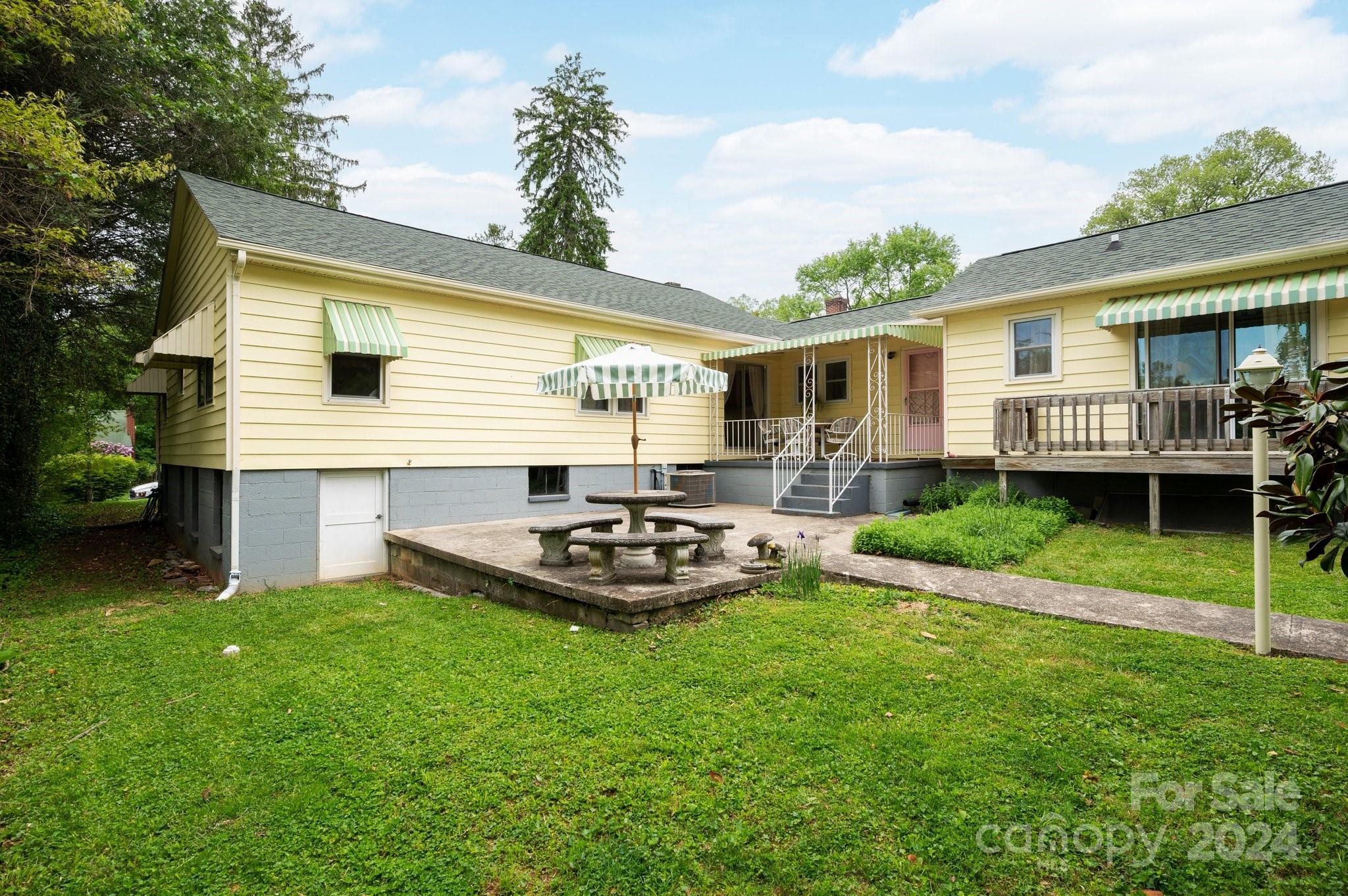186 Vermont Avenue Asheville NC 28806