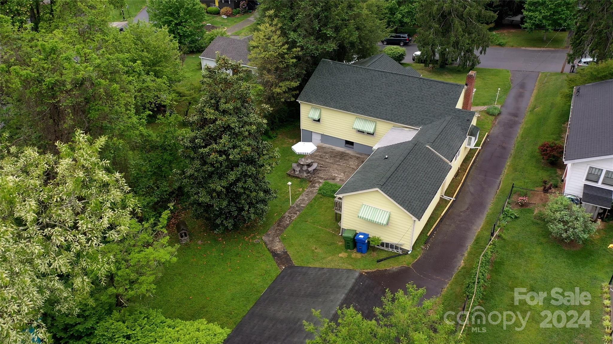 186 Vermont Avenue Asheville NC 28806