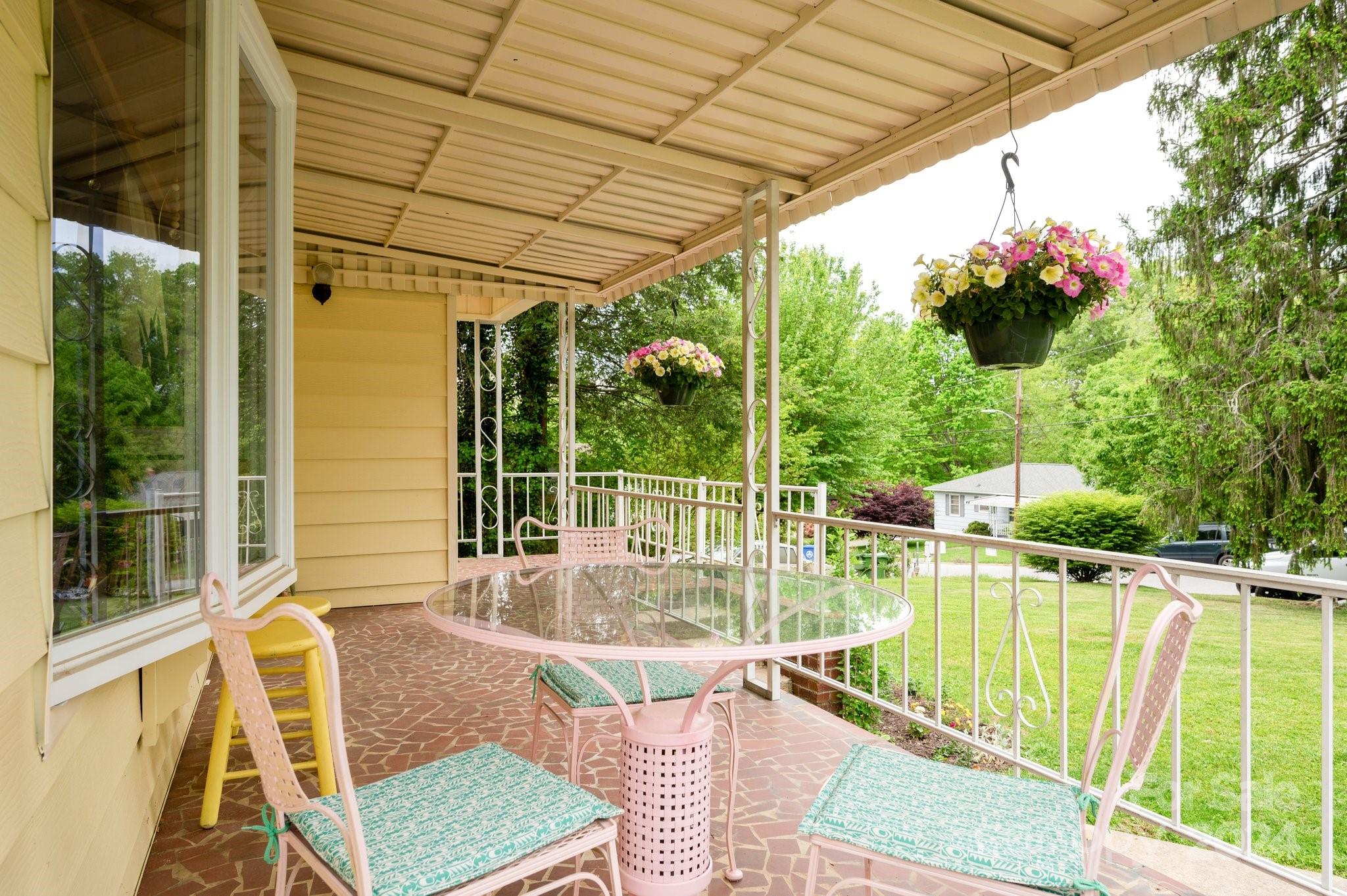 186 Vermont Avenue Asheville NC 28806