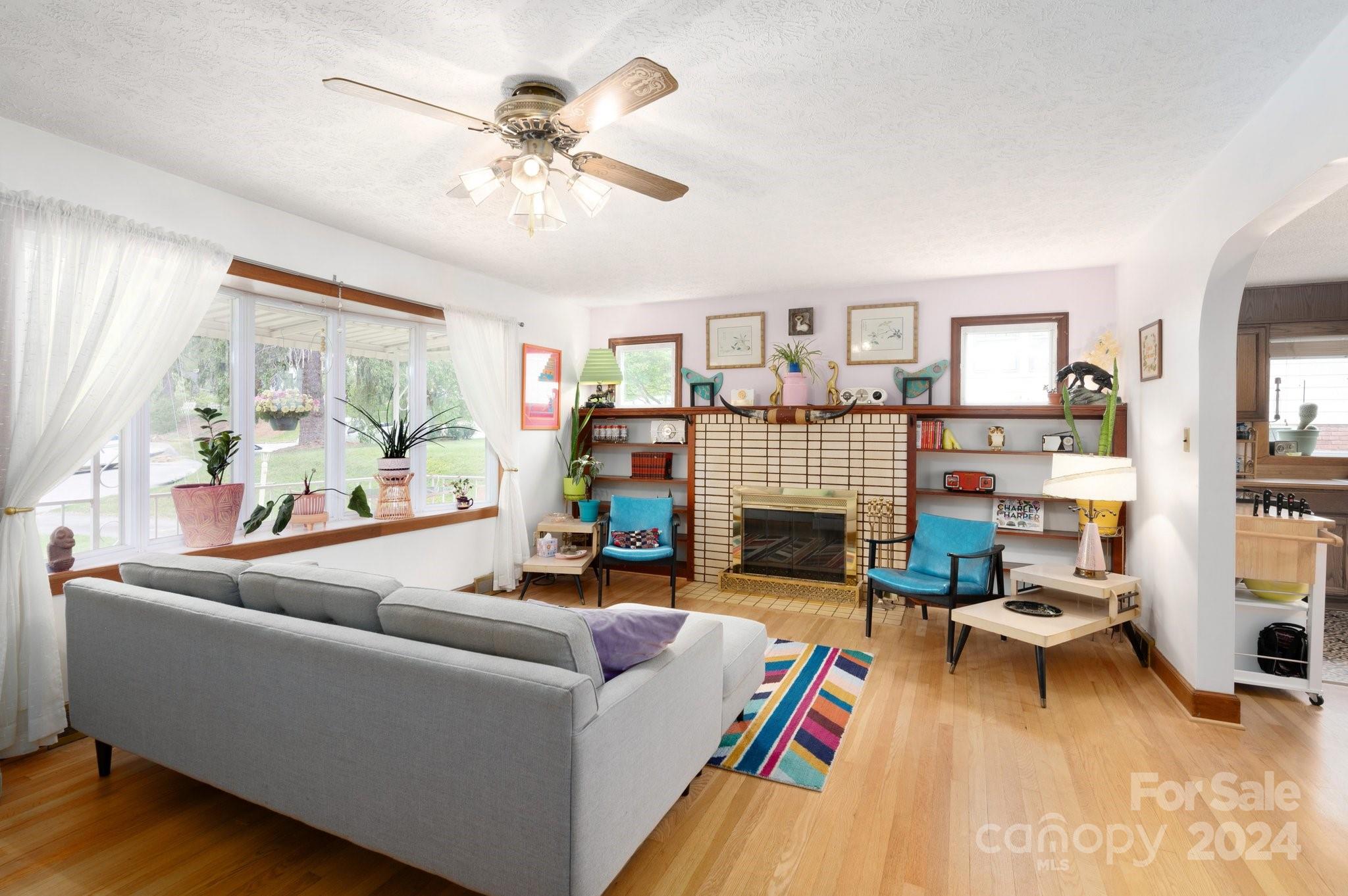 186 Vermont Avenue Asheville NC 28806