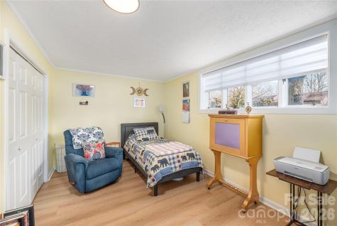 330 Woody Lane Asheville NC 28804