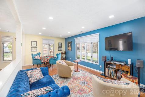 330 Woody Lane Asheville NC 28804