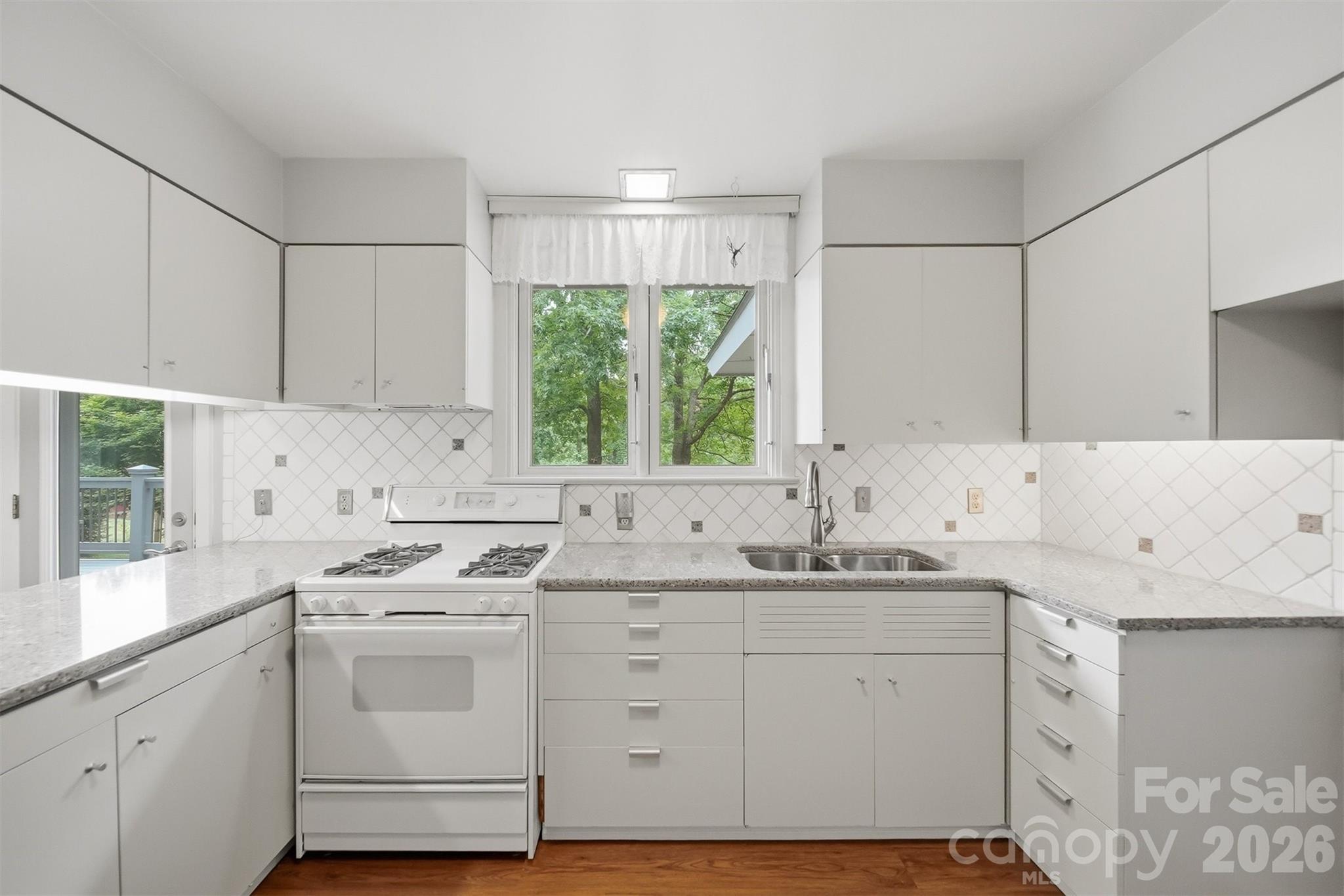 141 36th Avenue NW Hickory NC 28601