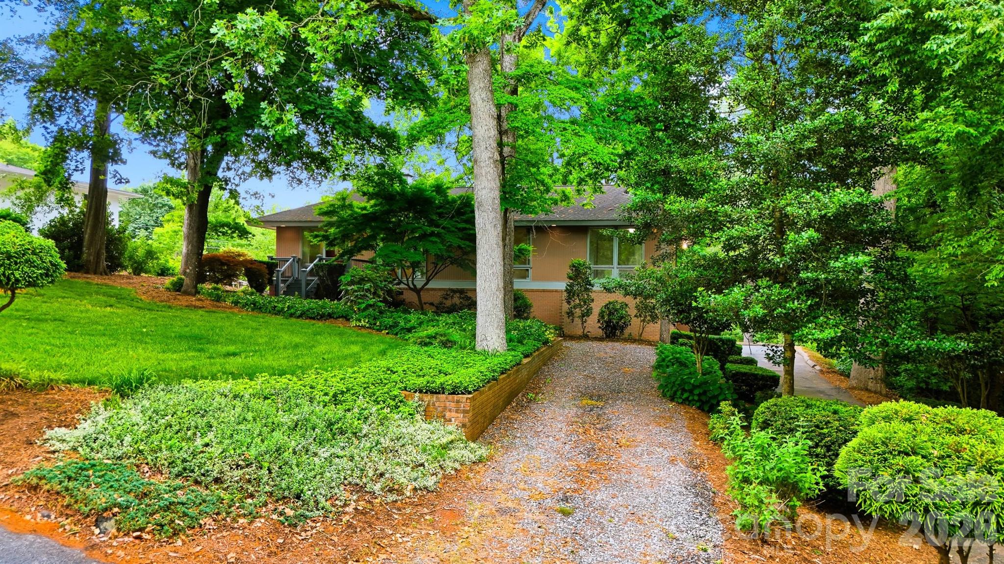 141 36th Avenue NW Hickory NC 28601