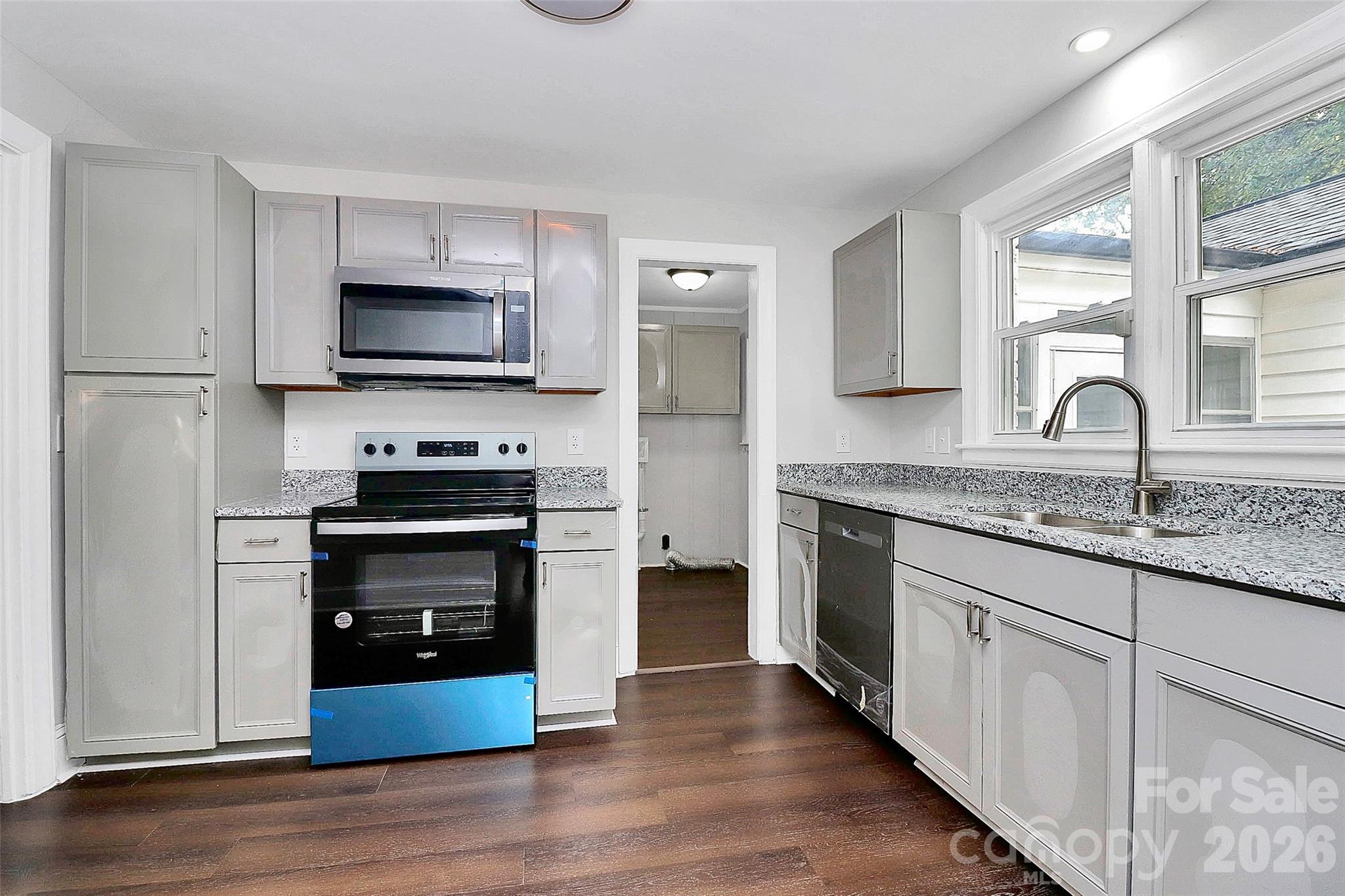 5726 Oak Drive Charlotte NC 28216