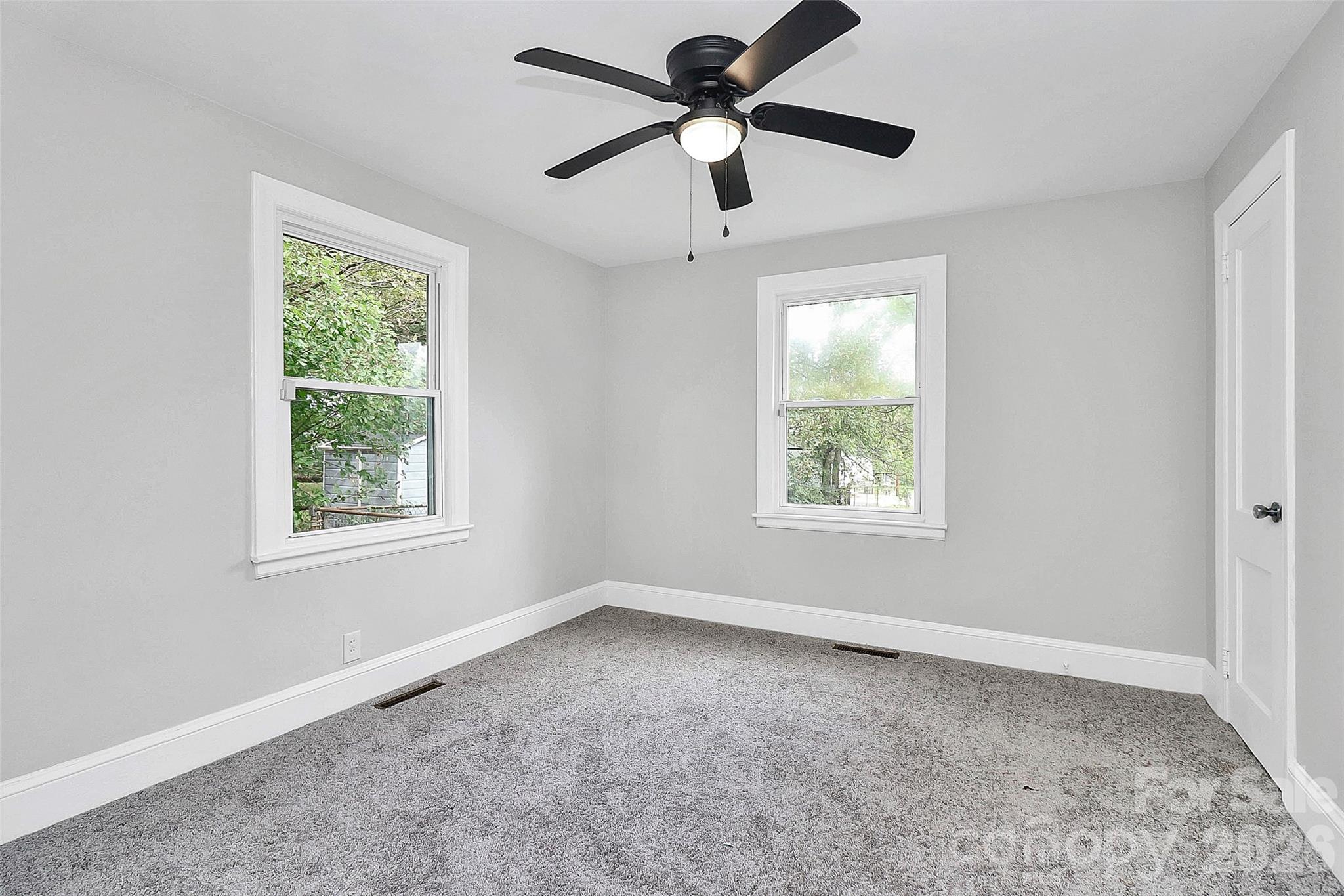 5726 Oak Drive Charlotte NC 28216