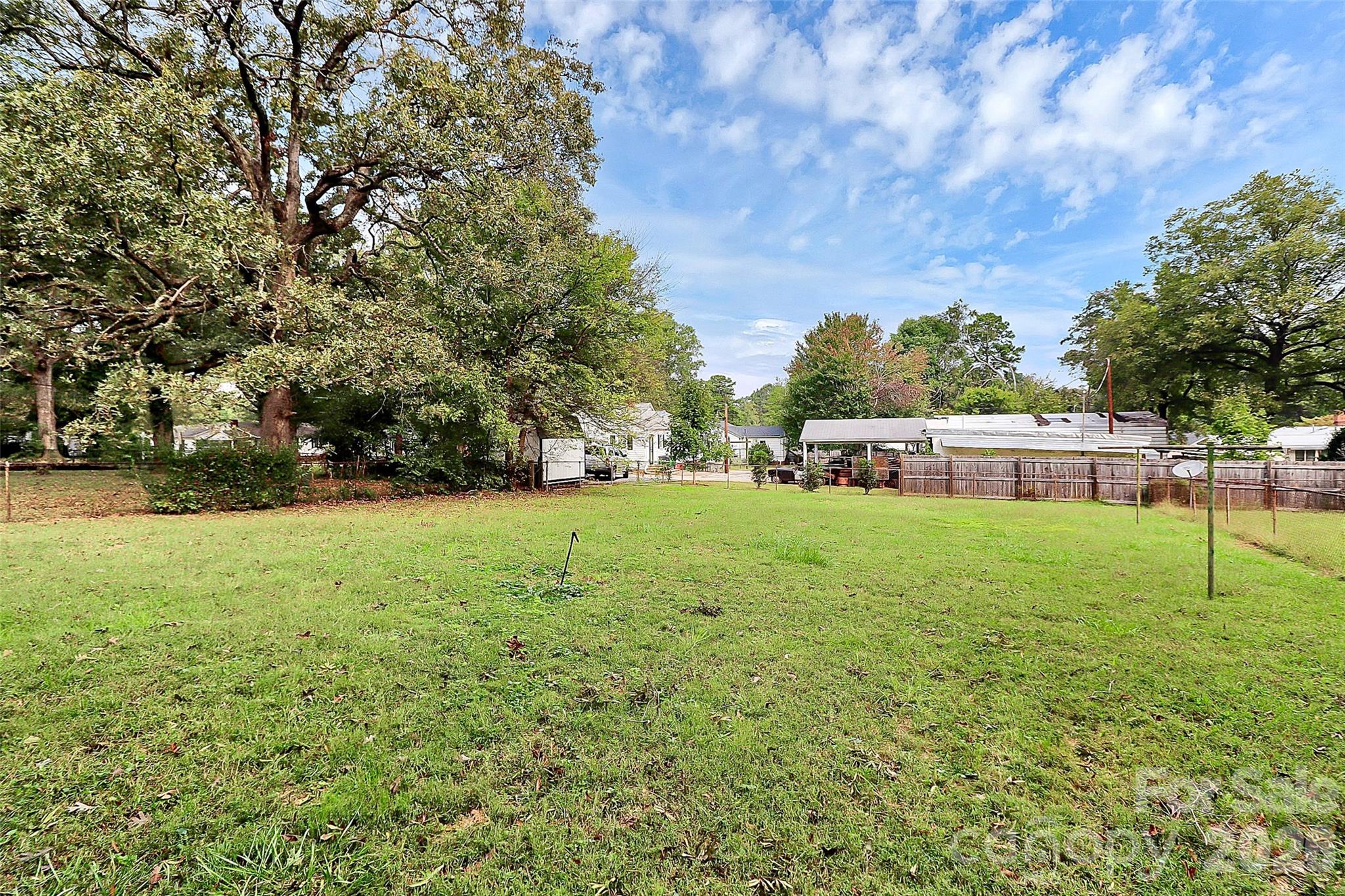 5726 Oak Drive Charlotte NC 28216