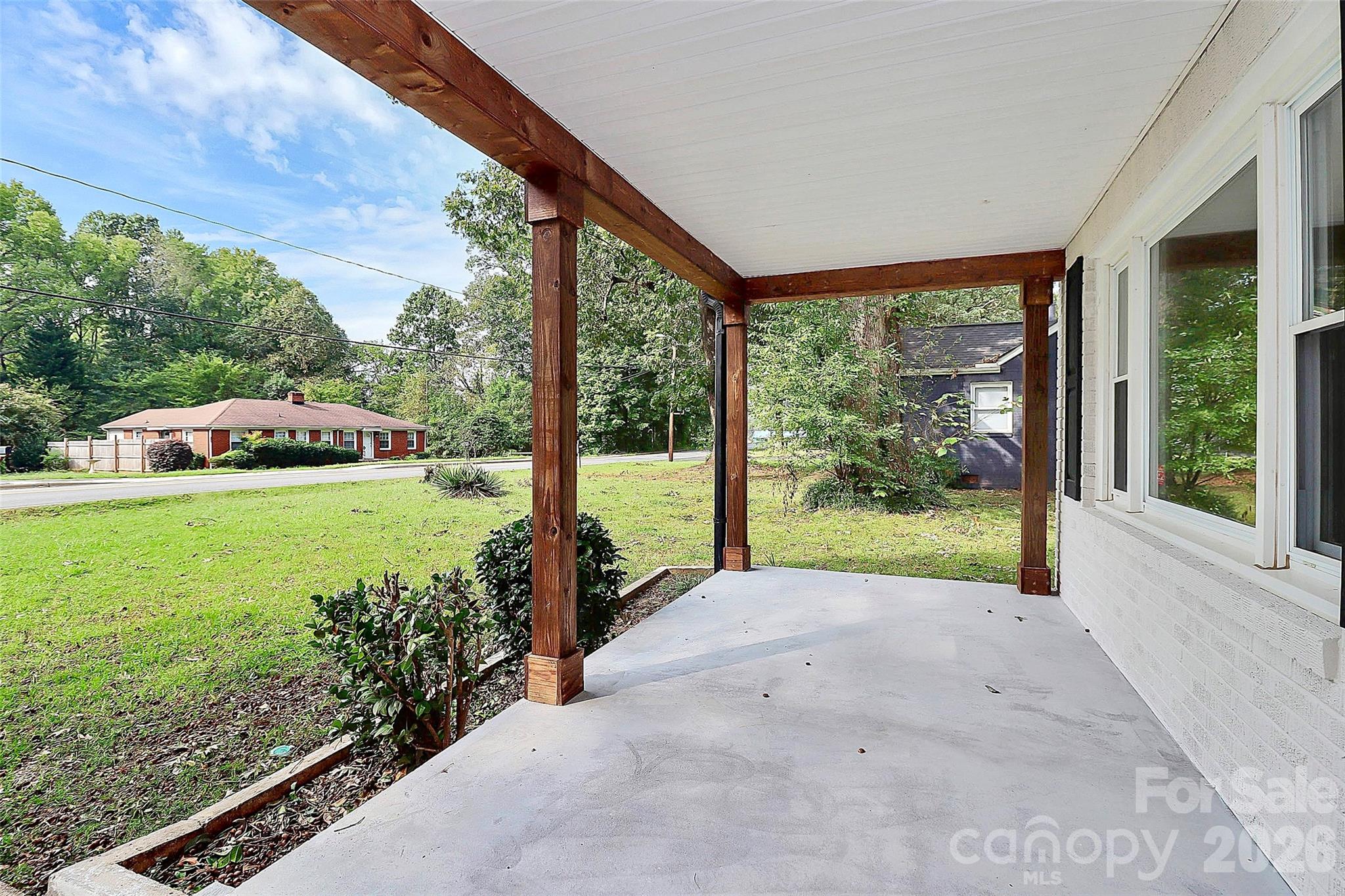 5726 Oak Drive Charlotte NC 28216