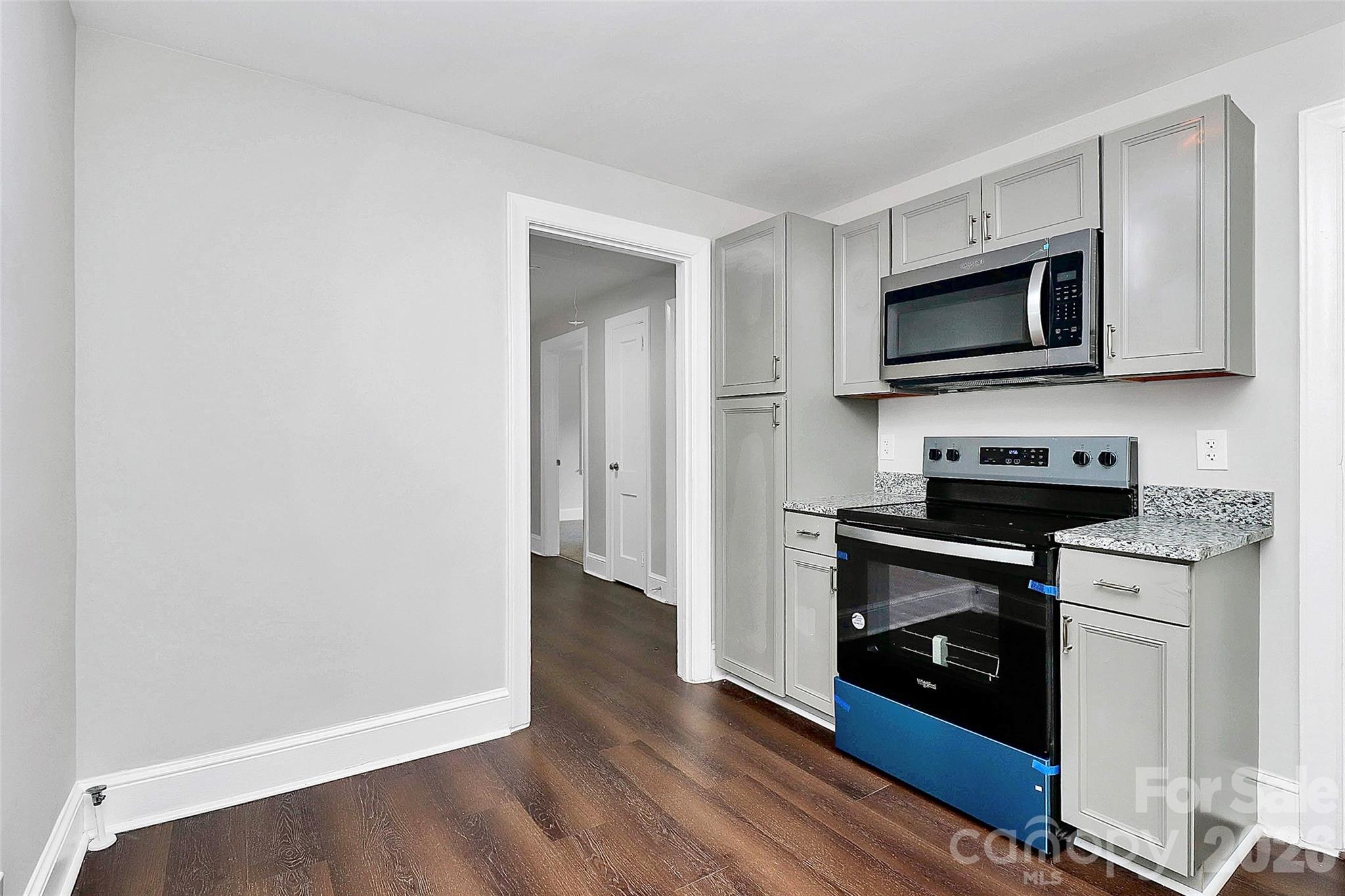 5726 Oak Drive Charlotte NC 28216