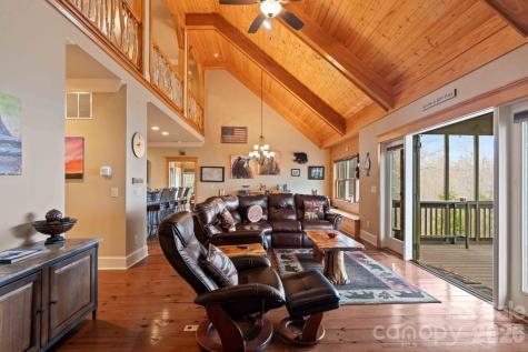 27 Indianola Lane Bryson City NC 28713