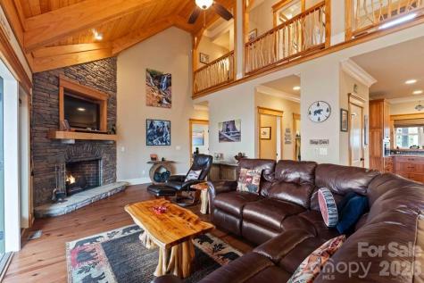 27 Indianola Lane Bryson City NC 28713