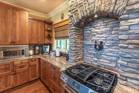 27 Indianola Lane Bryson City NC 28713