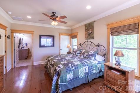 27 Indianola Lane Bryson City NC 28713
