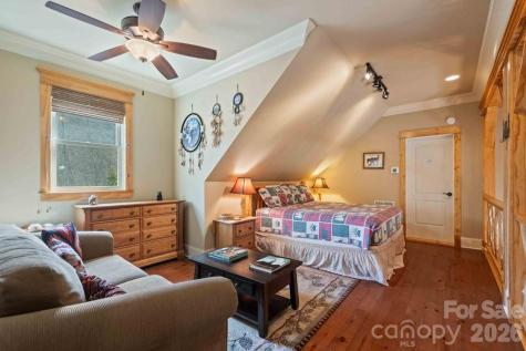 27 Indianola Lane Bryson City NC 28713