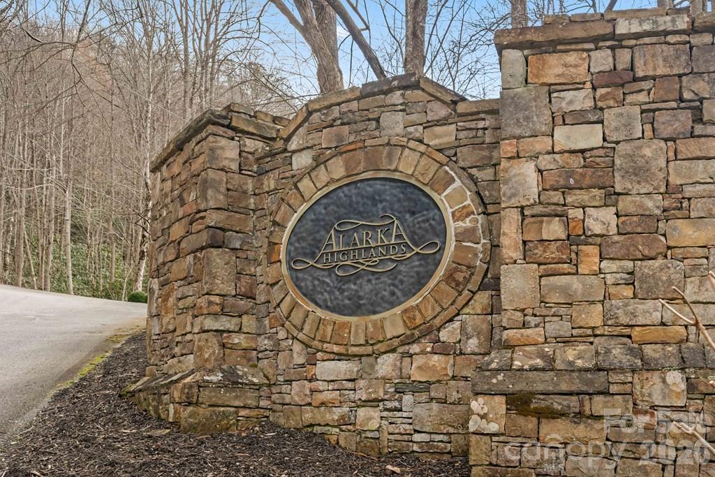 27 Indianola Lane Bryson City NC 28713