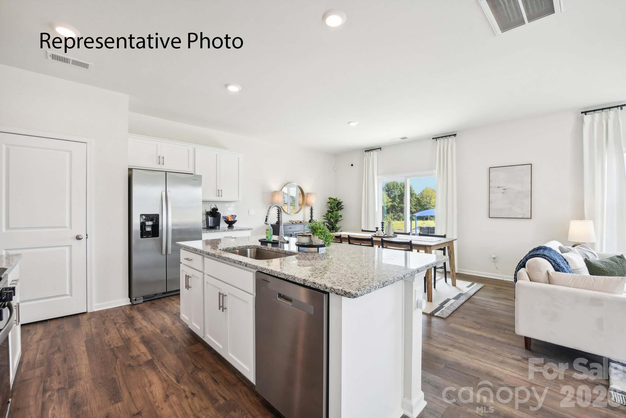 2053 Moorside Court Lancaster SC 29720