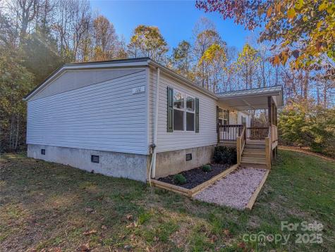 126 Juniper Drive Burnsville NC 28714