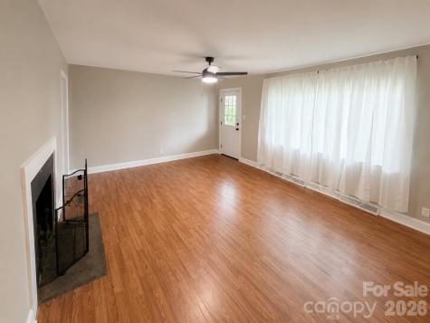 330 W 27th Street Newton NC 28625