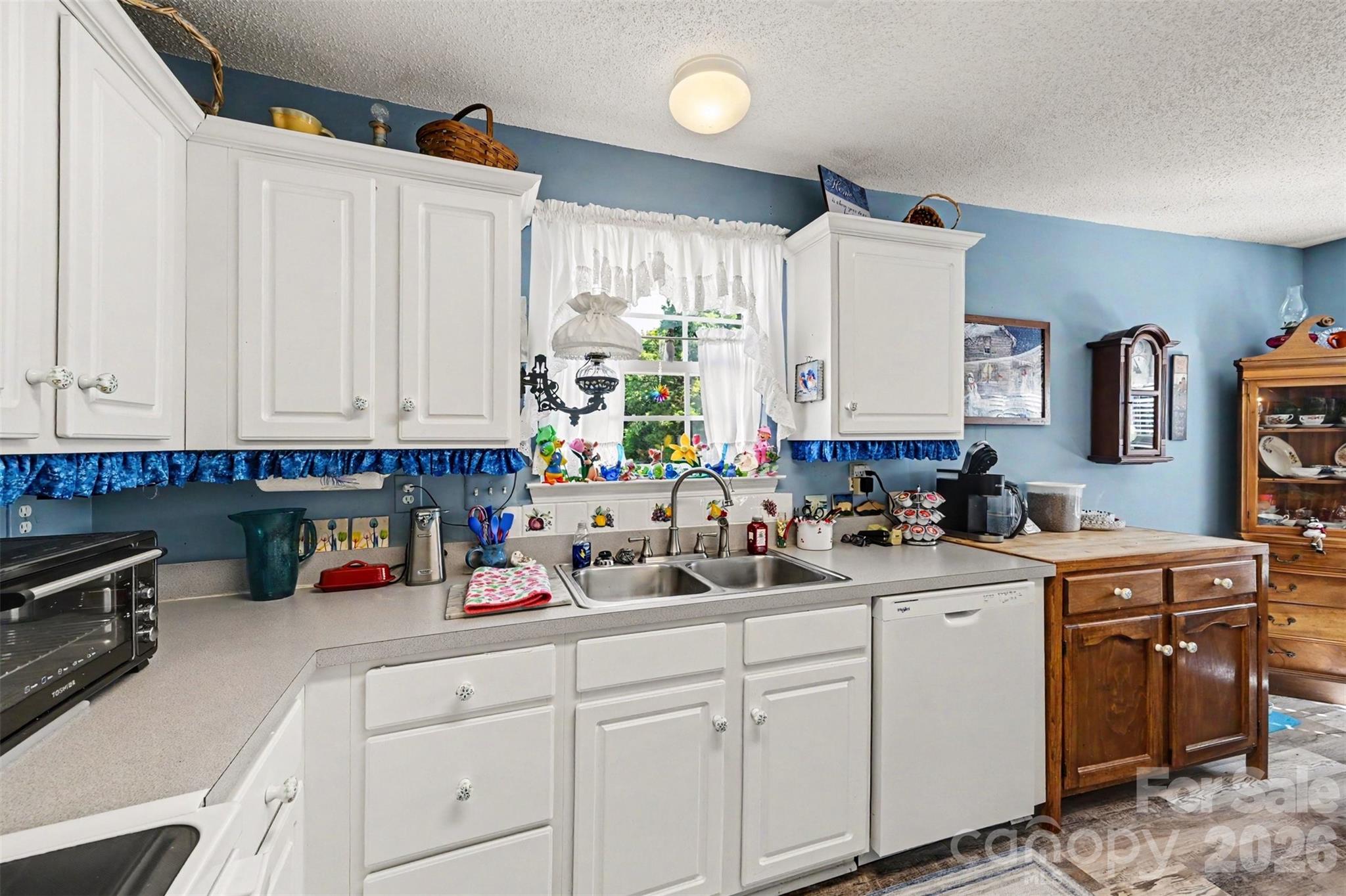 12323 Poplar Forest Drive Charlotte NC 28278