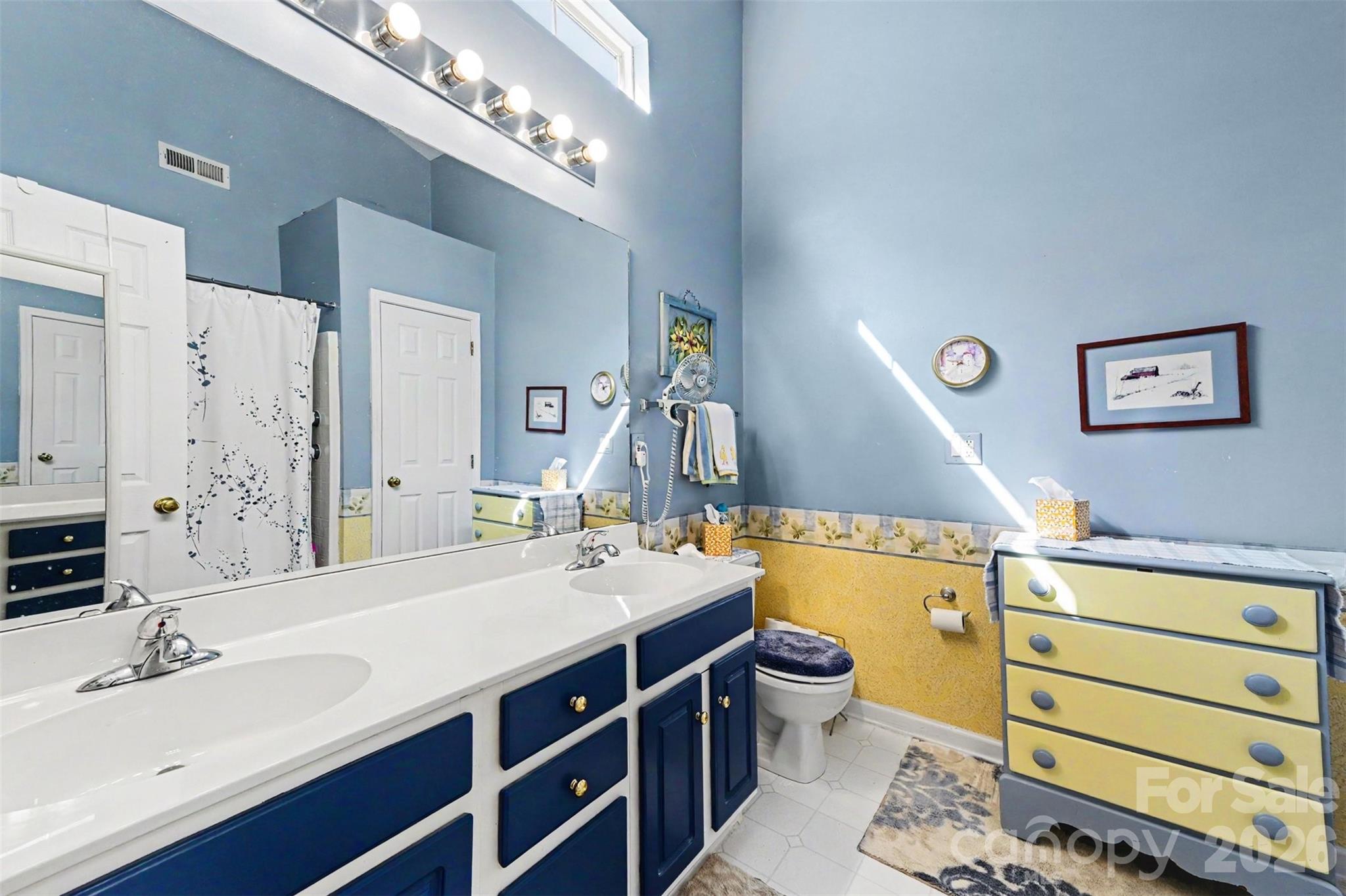 12323 Poplar Forest Drive Charlotte NC 28278