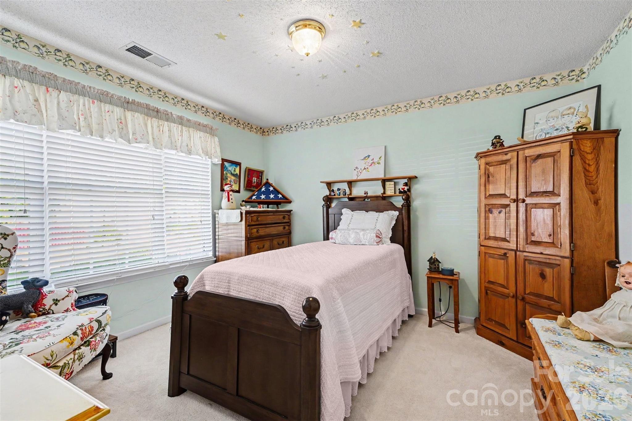12323 Poplar Forest Drive Charlotte NC 28278