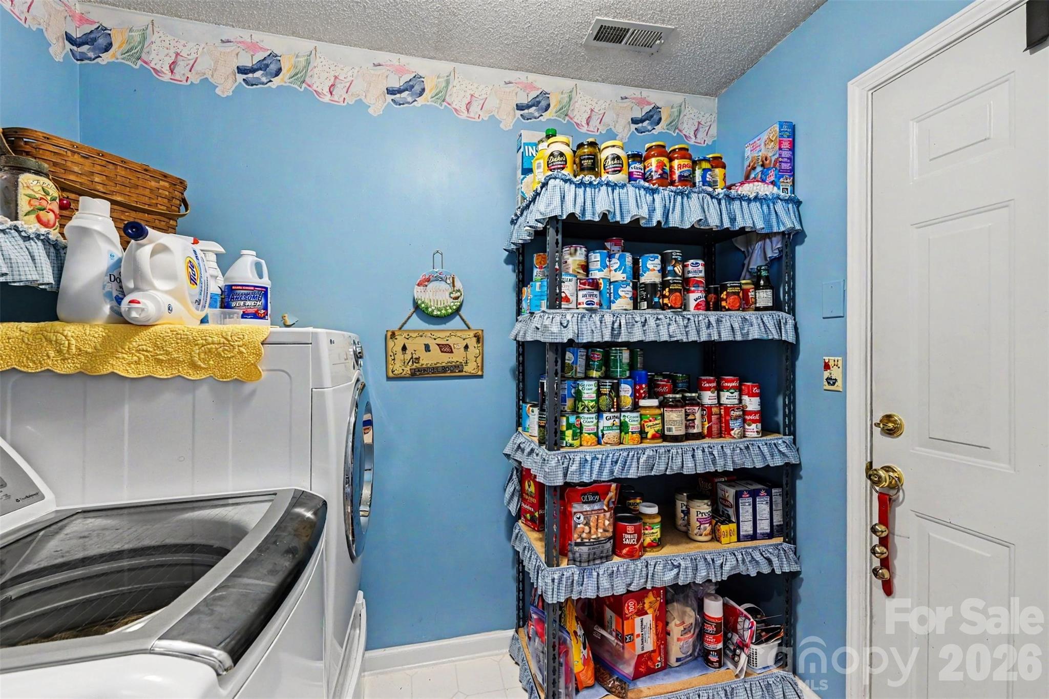 12323 Poplar Forest Drive Charlotte NC 28278