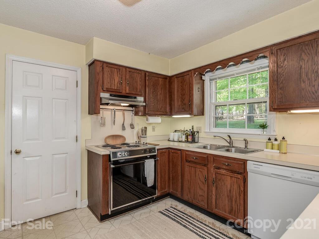 6322 Willow Run Drive Charlotte NC 28277
