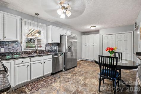 115 Cartway Lane Statesville NC 28625