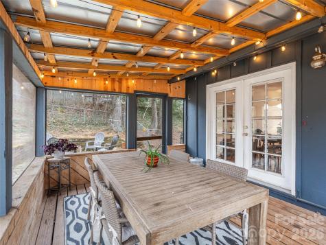 27 Brookcliff Drive Asheville NC 28804