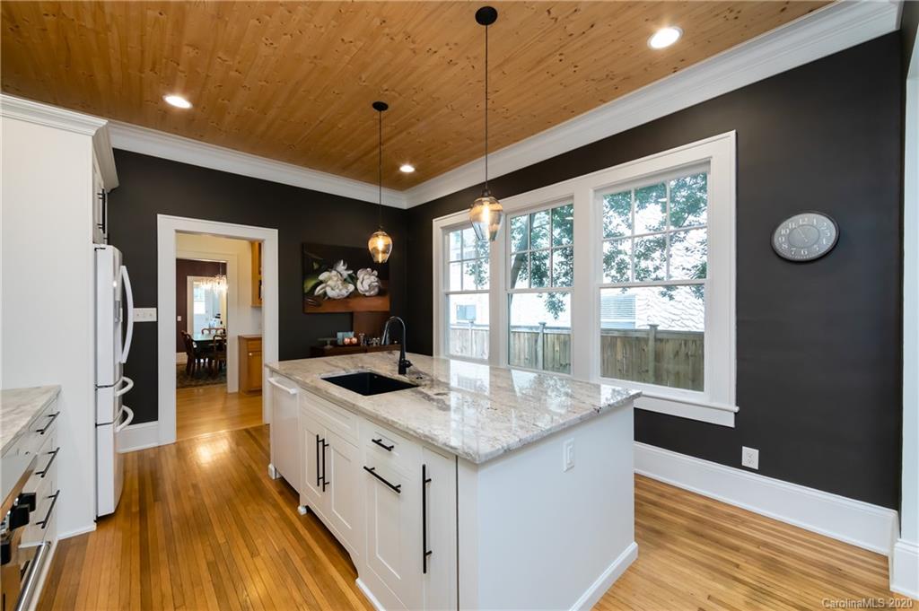 721 Hawthorne Lane Charlotte NC 28204