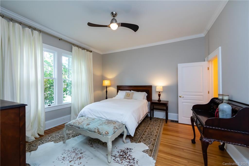 721 Hawthorne Lane Charlotte NC 28204