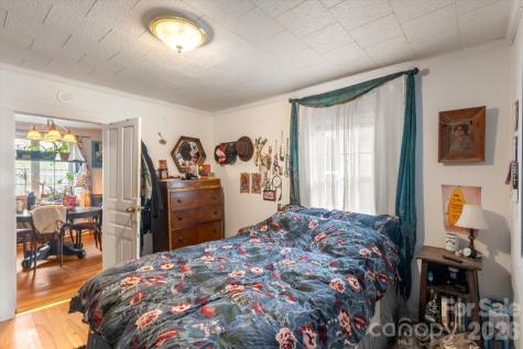 16 Sycamore Street Asheville NC 28804