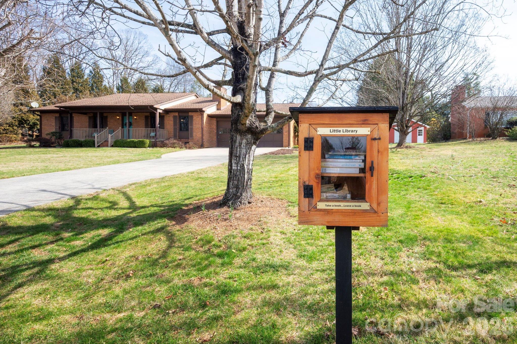15 Pinedale Road Asheville NC 28805