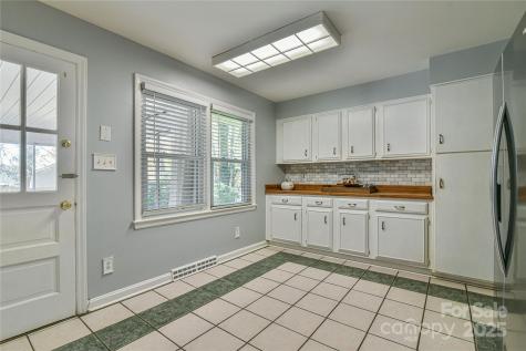 26 Bevlyn Drive Asheville NC 28803