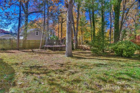 26 Bevlyn Drive Asheville NC 28803
