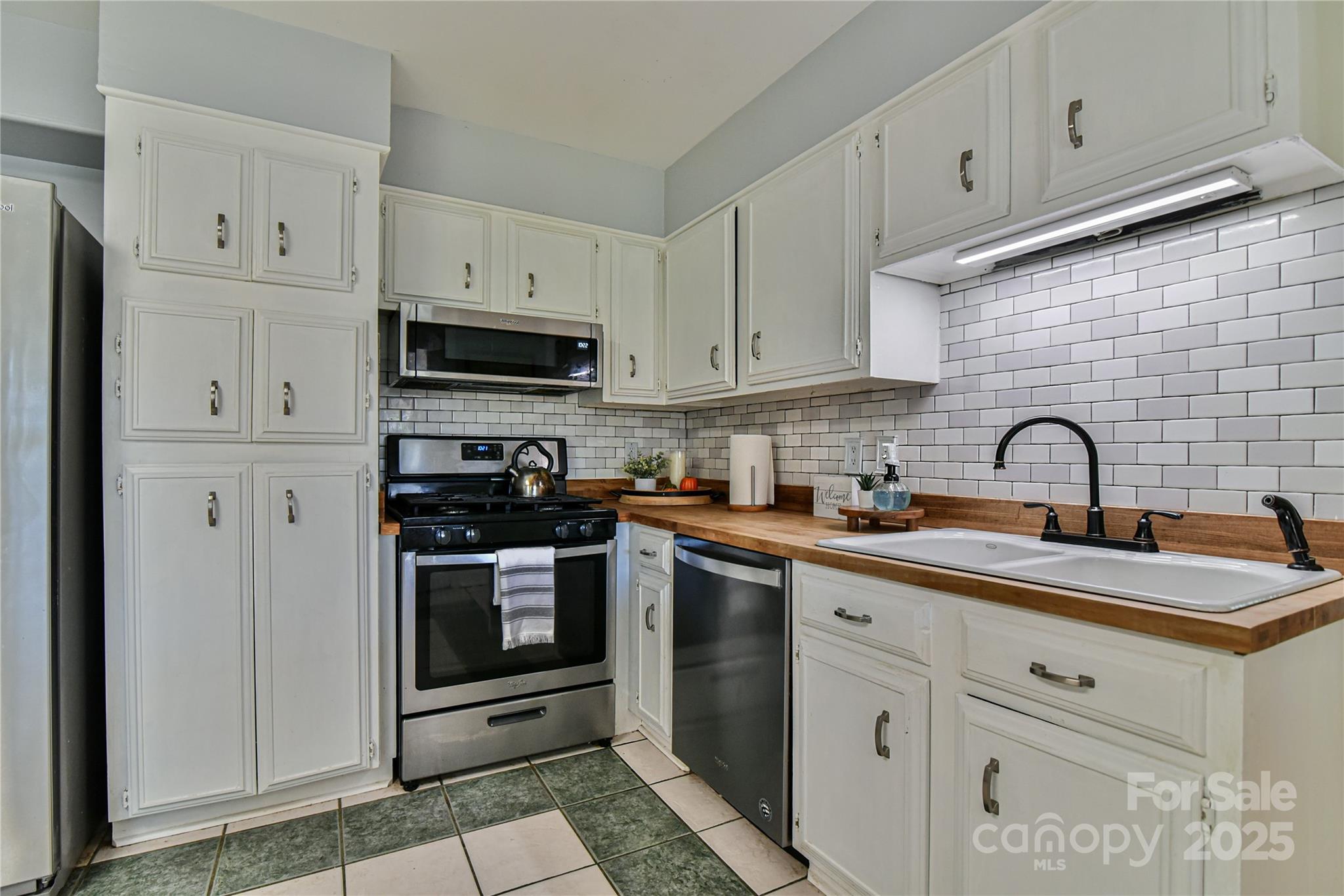 26 Bevlyn Drive Asheville NC 28803