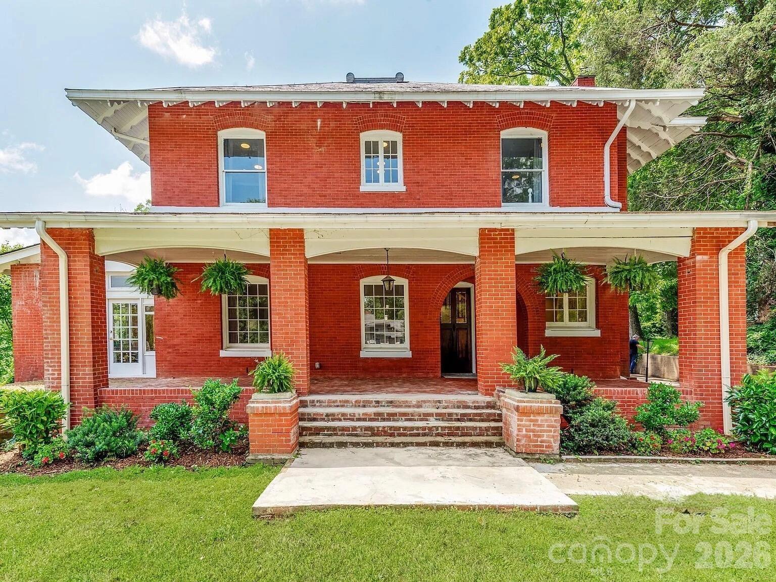 128 W End Street Chester SC 29706