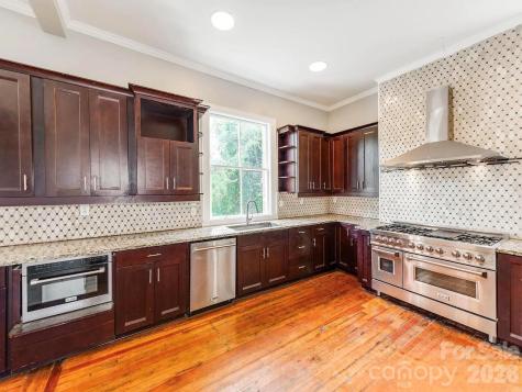 128 W End Street Chester SC 29706